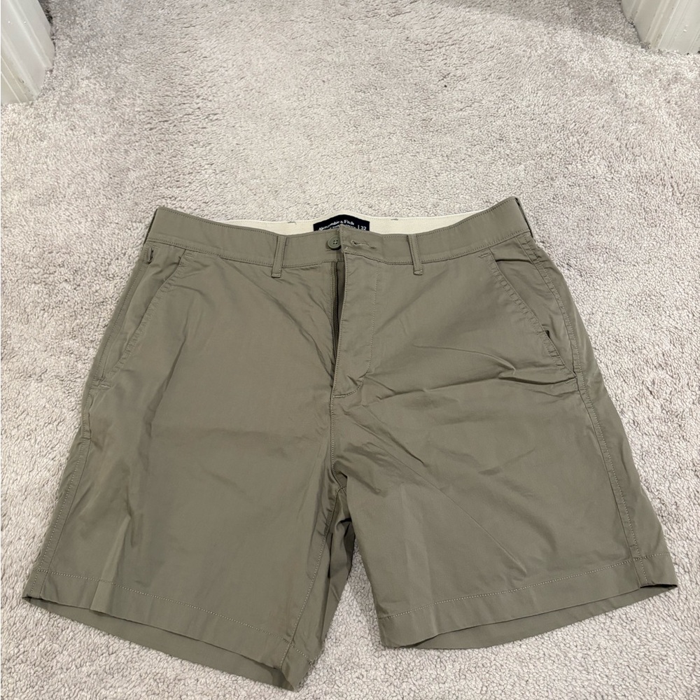 Abercrombie & Fitch Gray-Green Flat Front Shorts